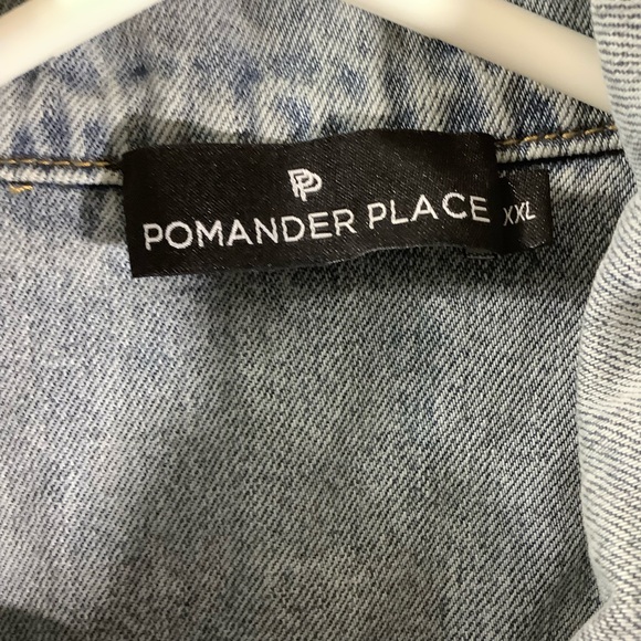 Pomander Place Denim Light Wash Classic Jean Jacket Blue - Picture 5 of 10